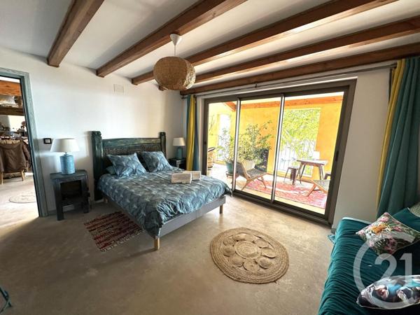 Appartement F5 à vendre  6 pièces - 98,13 m2 ST CYR SUR MER - 83