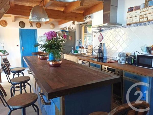 Appartement F5 à vendre  6 pièces - 98,13 m2 ST CYR SUR MER - 83