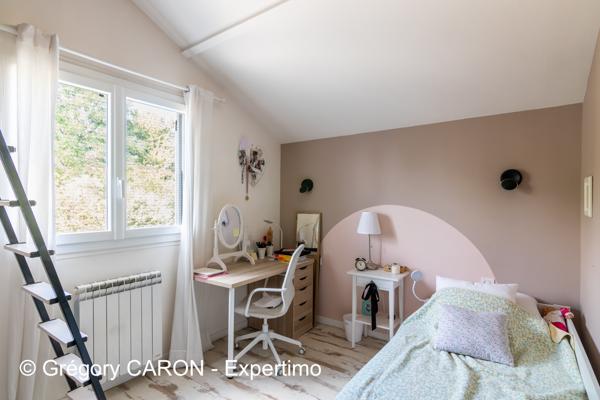 APPARTEMENT ATYPIQUE ESPRIT LOFT AVEC TERRASSE ET PARKING