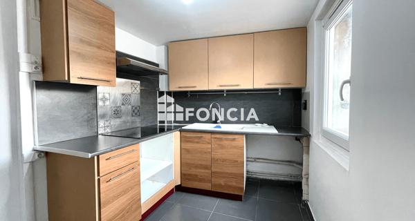 Location Appartement 3 pièces 47.97 m² - Toulon 83000
