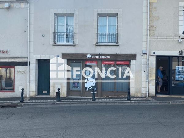 Location Appartement 2 pièces 29.2 m² - 7 PLACE SAINT DENIS Amboise 37400