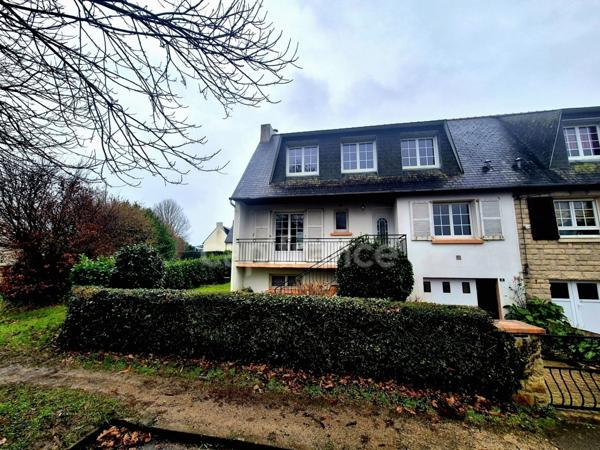 Maison jumelée 5 pièces - proche commodités et école