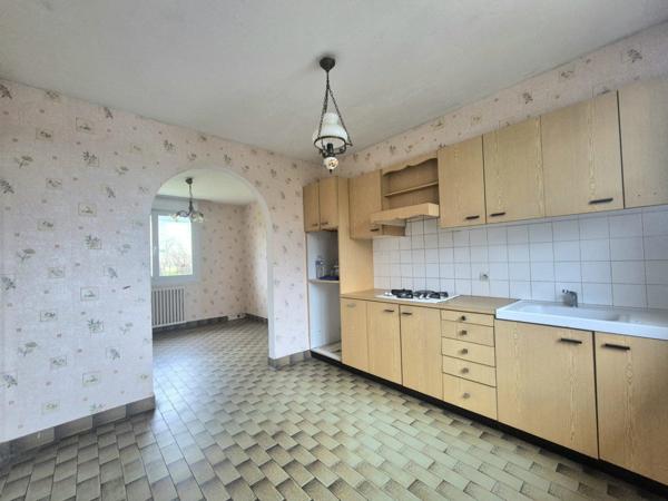 Maison jumelée 5 pièces - proche commodités et école