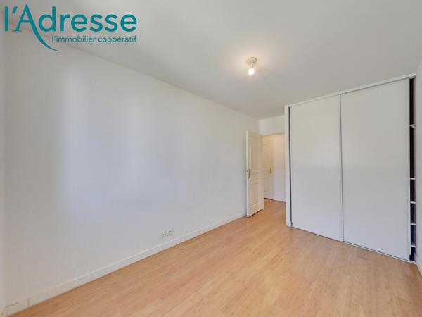 Appartement Emerainville 3 pièce(s)