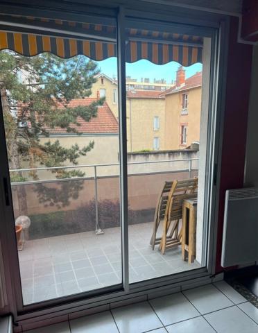 Location / Appartement T4 à Clermont-Ferrand (63100)