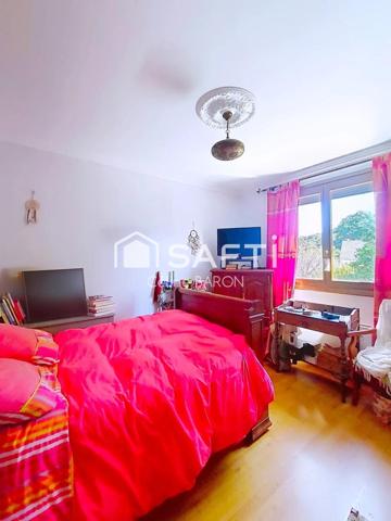 Maison T4 sur sous-sol avec jardin clos et arboré