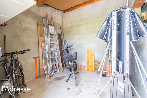 CANEJAN - Deux maisons et 80 m² de dépendances sur belle parcelle