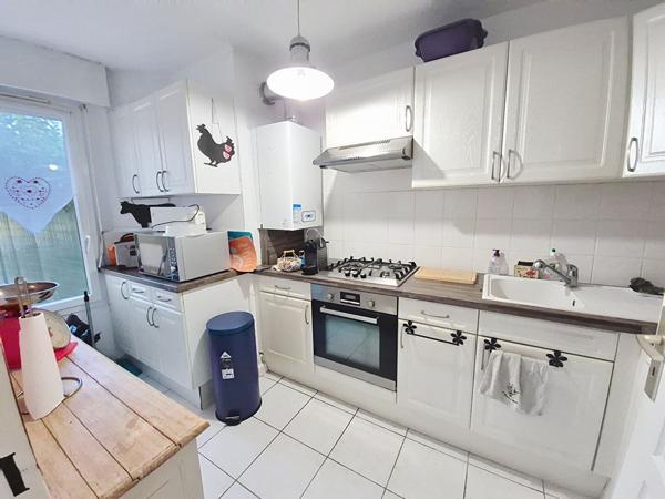 Appartement de 3 pièces à Six Fours Les Plages en rez de jardin