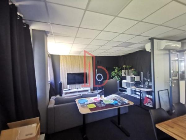 Bureau de 189 m² à louer à Bordeaux Lac - Bruges