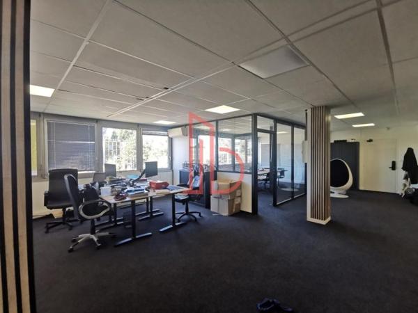 Bureau de 189 m² à louer à Bordeaux Lac - Bruges