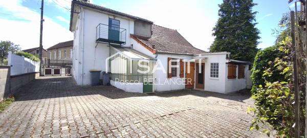 maison de type T5 située à Commentry, offrant un beau potentiel de rénovation