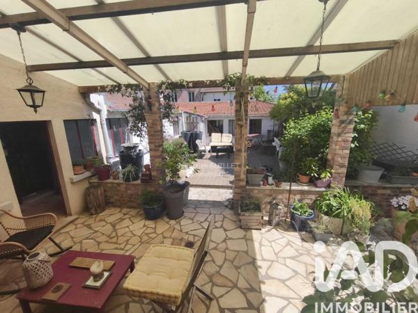 Maison à vendre 8 pièces 136 m² Le Mesnil-Saint-Denis
