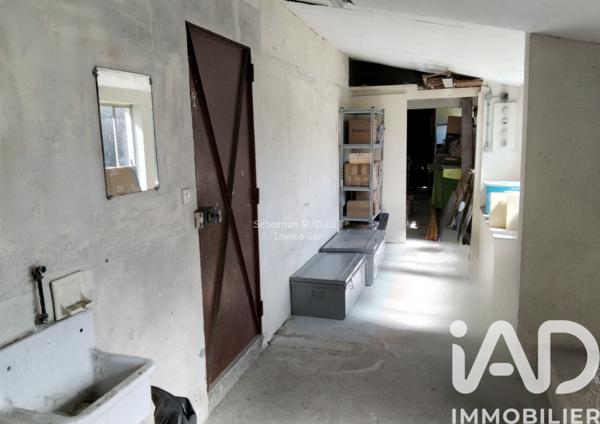 Maison à vendre 8 pièces 136 m² Le Mesnil-Saint-Denis