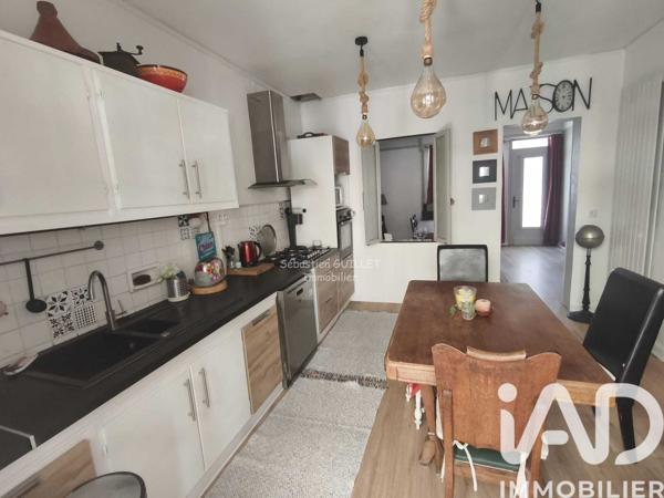 Maison à vendre 8 pièces 136 m² Le Mesnil-Saint-Denis
