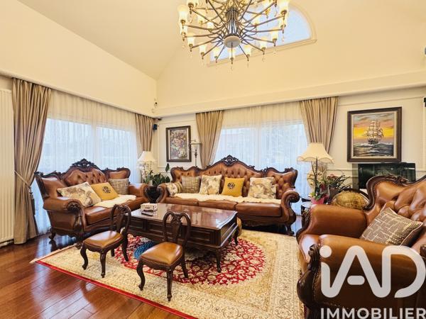 Maison à vendre 9 pièces 207 m² Magny-le-Hongre