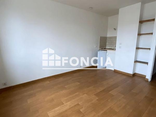 Location Studio 19.4 m² - 16 BOULEVARD CHAMBLAIN Melun 77000