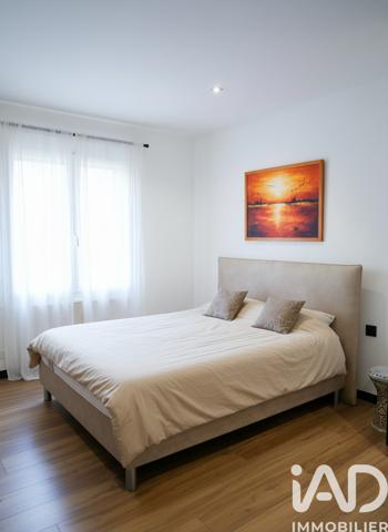 Maison à vendre 7 pièces 267 m² Saint-Brice-sous-Forêt