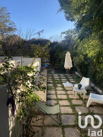 Appartement 2 pièces de 59 m² à Marseille (13008)