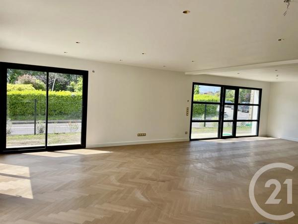 Maison à vendre  6 pièces - 179 m 2   BOIS GUILLAUME  - 76