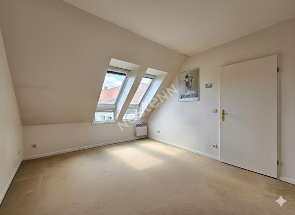 VIEUX-PUTEAUX: Appartement de 2 pièces de 43m² e n Carrez et 51m² au sol avec cave