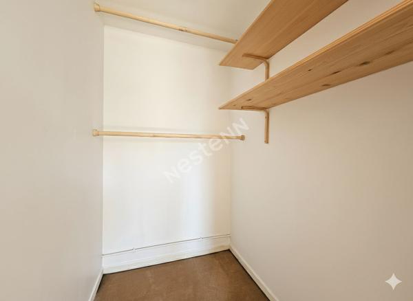 VIEUX-PUTEAUX: Appartement de 2 pièces de 43m² e n Carrez et 51m² au sol avec cave