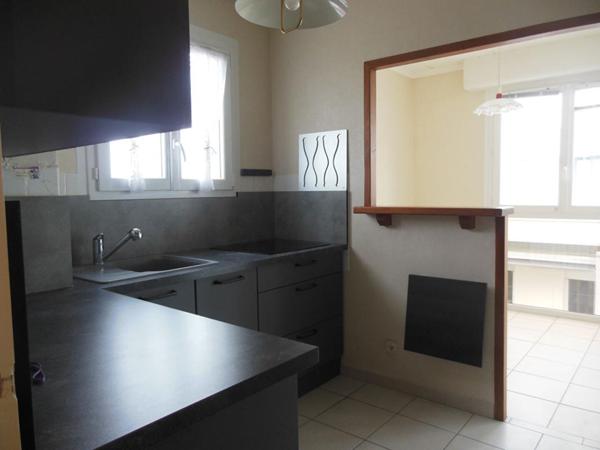 Appartement Centre-ville Royan 2 pièces 50 m2 - Balcon, Cave, Parking