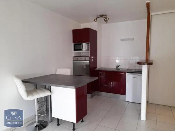 Appartement à louer 2 pièces 41.55m² Le Mans (72100)