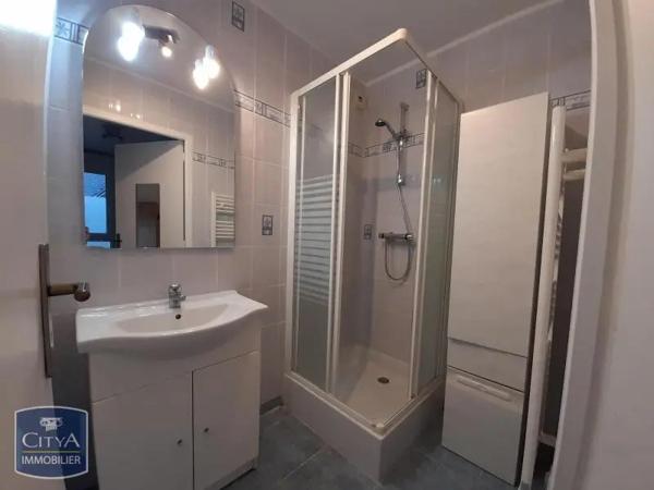 Appartement à louer 2 pièces 41.55m² Le Mans (72100)