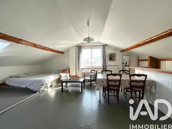 Maison à vendre 7 pièces 197 m² Saint-Jean-Bonnefonds