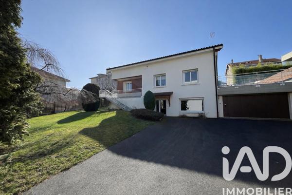 Maison à vendre 7 pièces 197 m² Saint-Jean-Bonnefonds