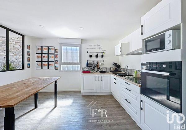 Murs commerciaux  à vendre 154 m² Morières-lès-Avignon