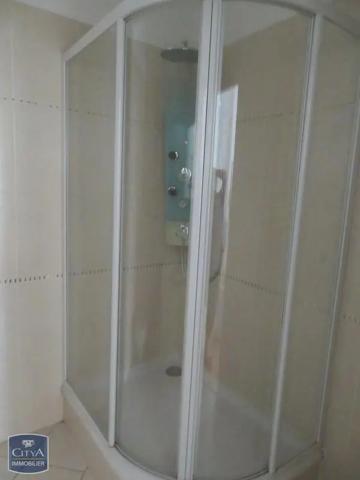 Appartement à louer 5 pièces 143.7m²