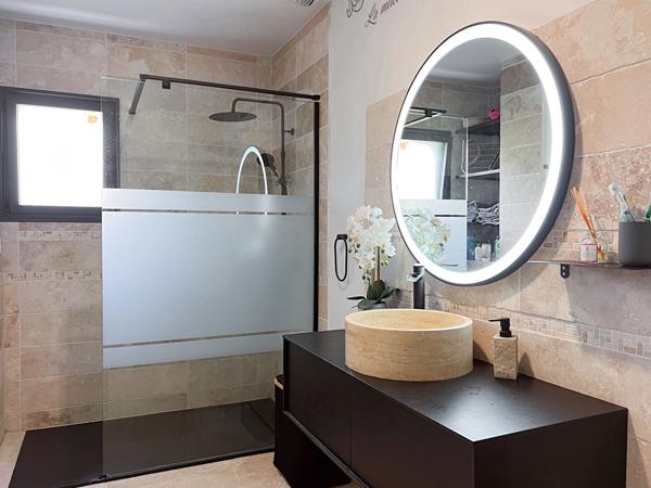 Maison Ancienne rénovée de 7 Pièces à Vendre à Rives du Loir en Anjou