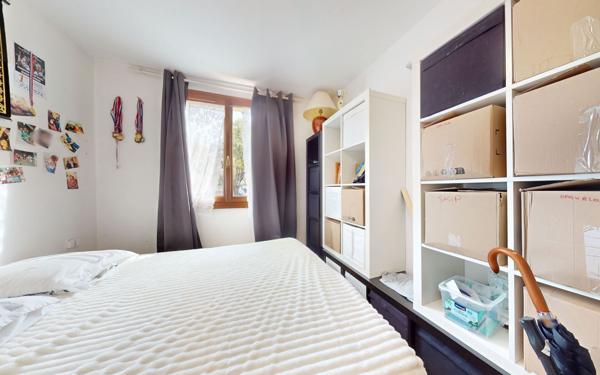 Appartement à vendre    4 pièces • 81 m2 Sainte-Foy-lès-Lyon