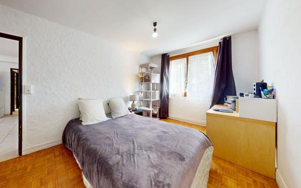 Appartement à vendre    4 pièces • 81 m2 Sainte-Foy-lès-Lyon