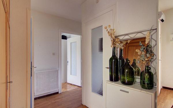 Maison à vendre    5 pièces •  Saint-Jean-Bonnefonds