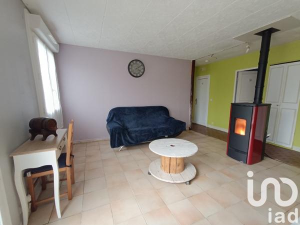 Pavillon 3 pièces de 74 m² à Fontaines (89130)