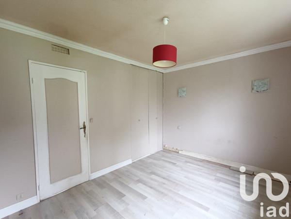 Pavillon 3 pièces de 74 m² à Fontaines (89130)