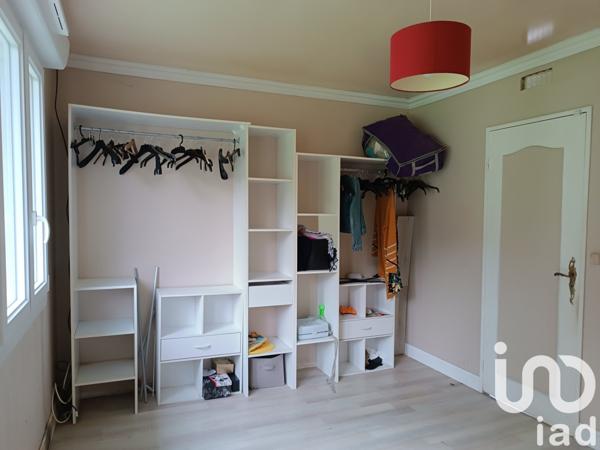 Pavillon 3 pièces de 74 m² à Fontaines (89130)