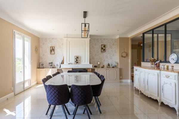 Maison à vendre 431 730 € Saint-Aulaire 6 p 267 m² DPE D