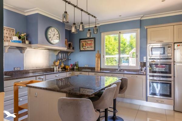 Maison à vendre 431 730 € Saint-Aulaire 6 p 267 m² DPE D