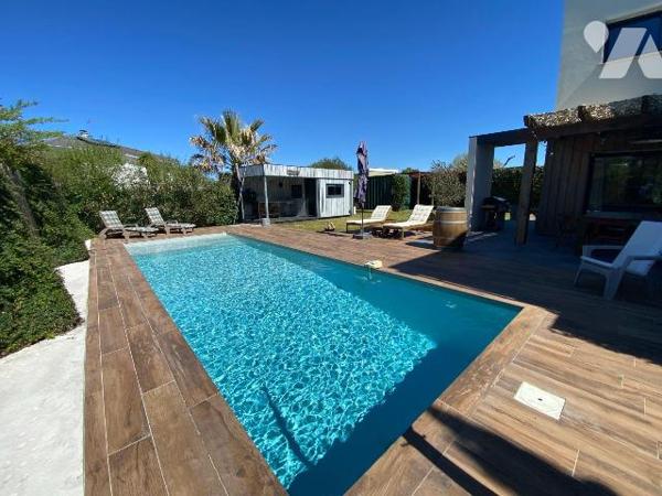 A VENDRE, Gironde, proche Bordeaux, SAINT MEDARD EN JALLES quartier Corbiac, dans une rue très ...