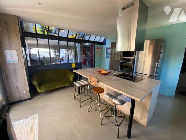 A VENDRE, Gironde, proche Bordeaux, SAINT MEDARD EN JALLES quartier Corbiac, dans une rue très ...