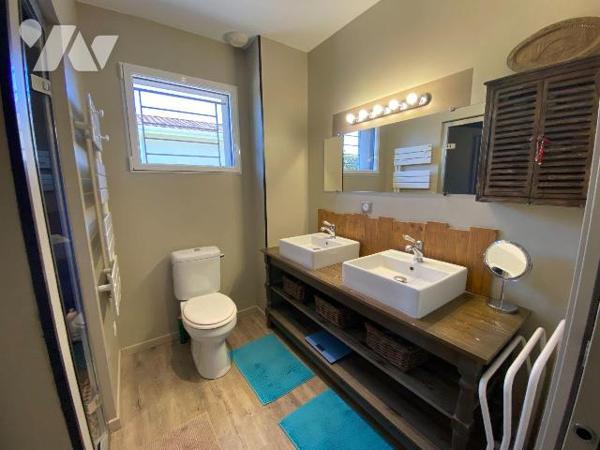 A VENDRE, Gironde, proche Bordeaux, SAINT MEDARD EN JALLES quartier Corbiac, dans une rue très ...