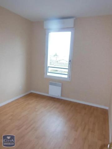Appartement à louer 3 pièces 60.63m² Mâcon (71000)