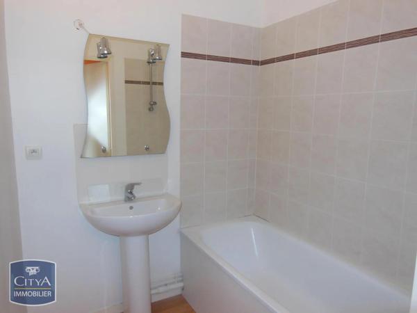 Appartement à louer 3 pièces 60.63m² Mâcon (71000)