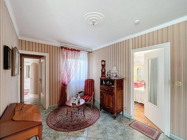 Maison sur deux niveaux avec logements indépendants