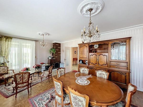 Maison sur deux niveaux avec logements indépendants