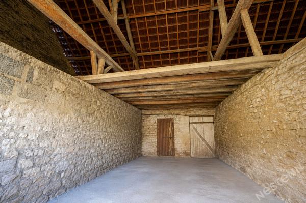 Une ancienne ferme pleine de potentiel à Champforgeuil