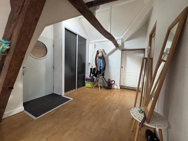 Location Appartement 3 pièces 81 m2 à Villers-Cotterêts